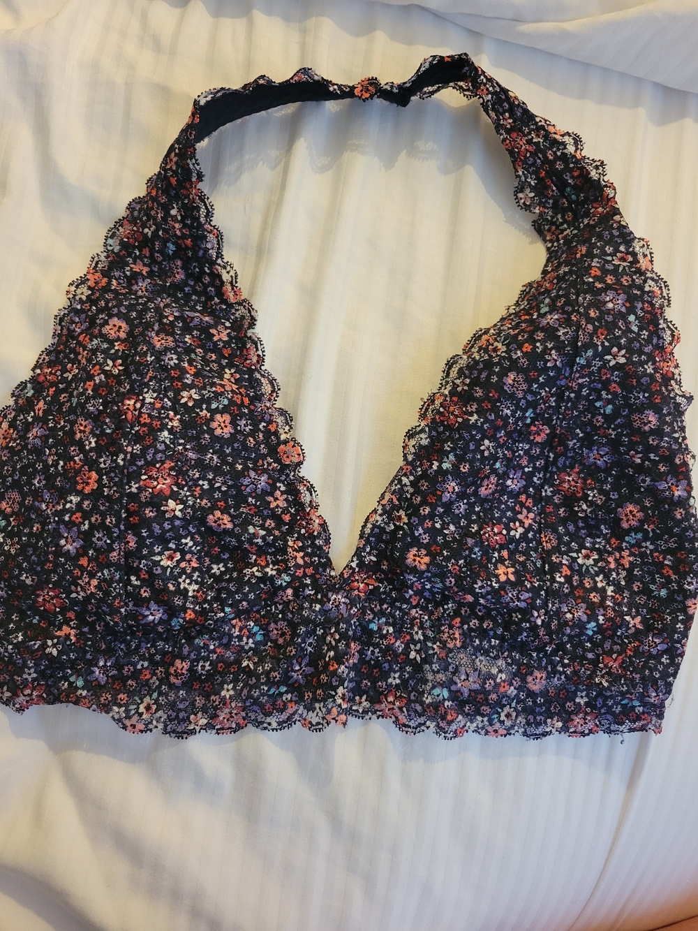 Gilly Hicks Floral Lace Bralette in Black with Pink & Purple Flowers